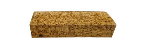 Skaftemne i valbjørk med naturlig, levende mønster og tydelig struktur. Emnet er fotografert fra alle sider og lett fuktet for å vise hvordan treverket fremstår når det er ferdig oljet. Mål ca. 128 × 36 × 26 mm. Bildene viser nøyaktig det emnet som sendes.